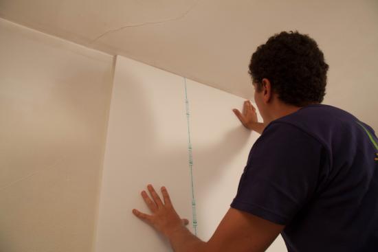 Puis collez le haut de la plaque